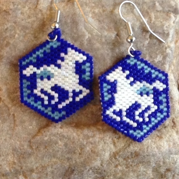 Blue and White Running Horses Beaded Earrings, New, Handmade by Me - Picture 3 of 4